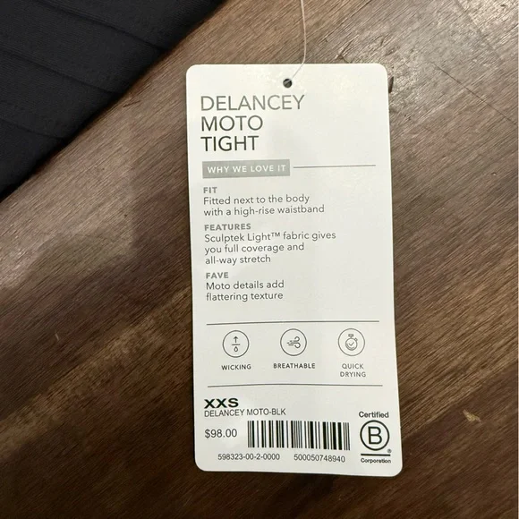 Athleta Women’s Black Leggings with Ribbed Detail - Picture 4 of 6